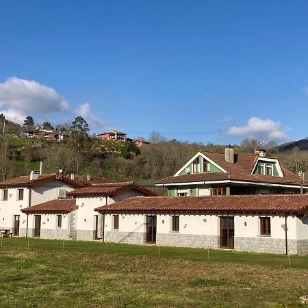 Apartamentos La Presa El Molin Onís エクステリア 写真