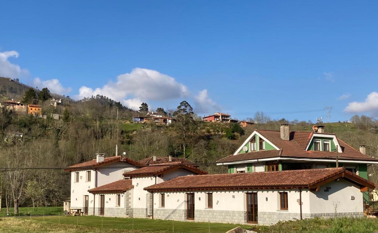 Apartamentos La Presa El Molin Onís エクステリア 写真